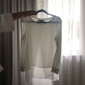 White House black market blouse ✨